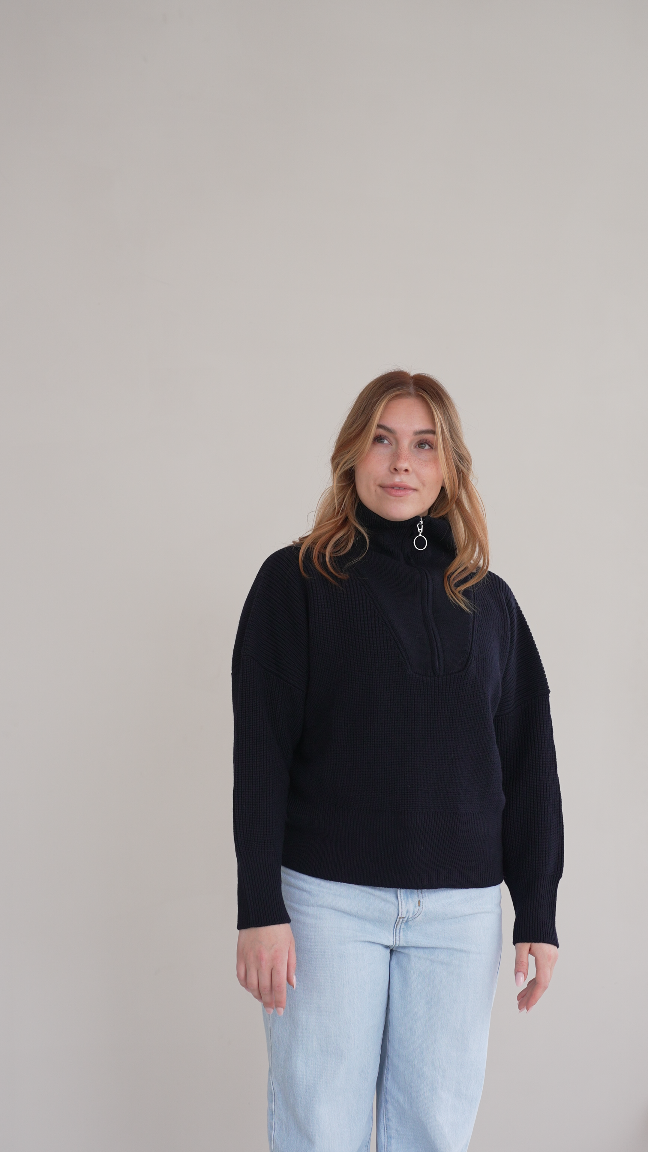 W7S30 Luisa Struktur-Strick-Troyer